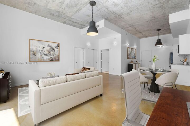 Property Photo:  2001 Meridian Ave 412  FL 33139 