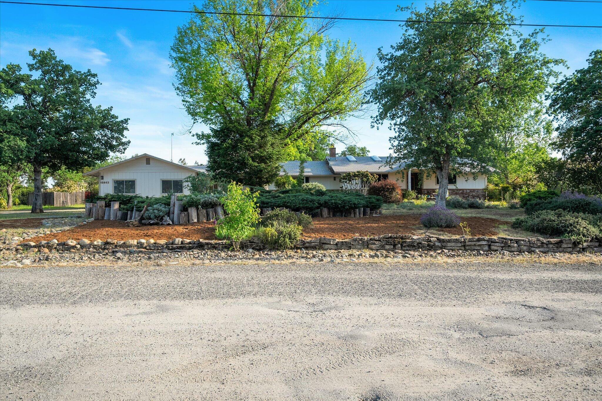 16943 Campo Calle  Redding CA 96001 photo