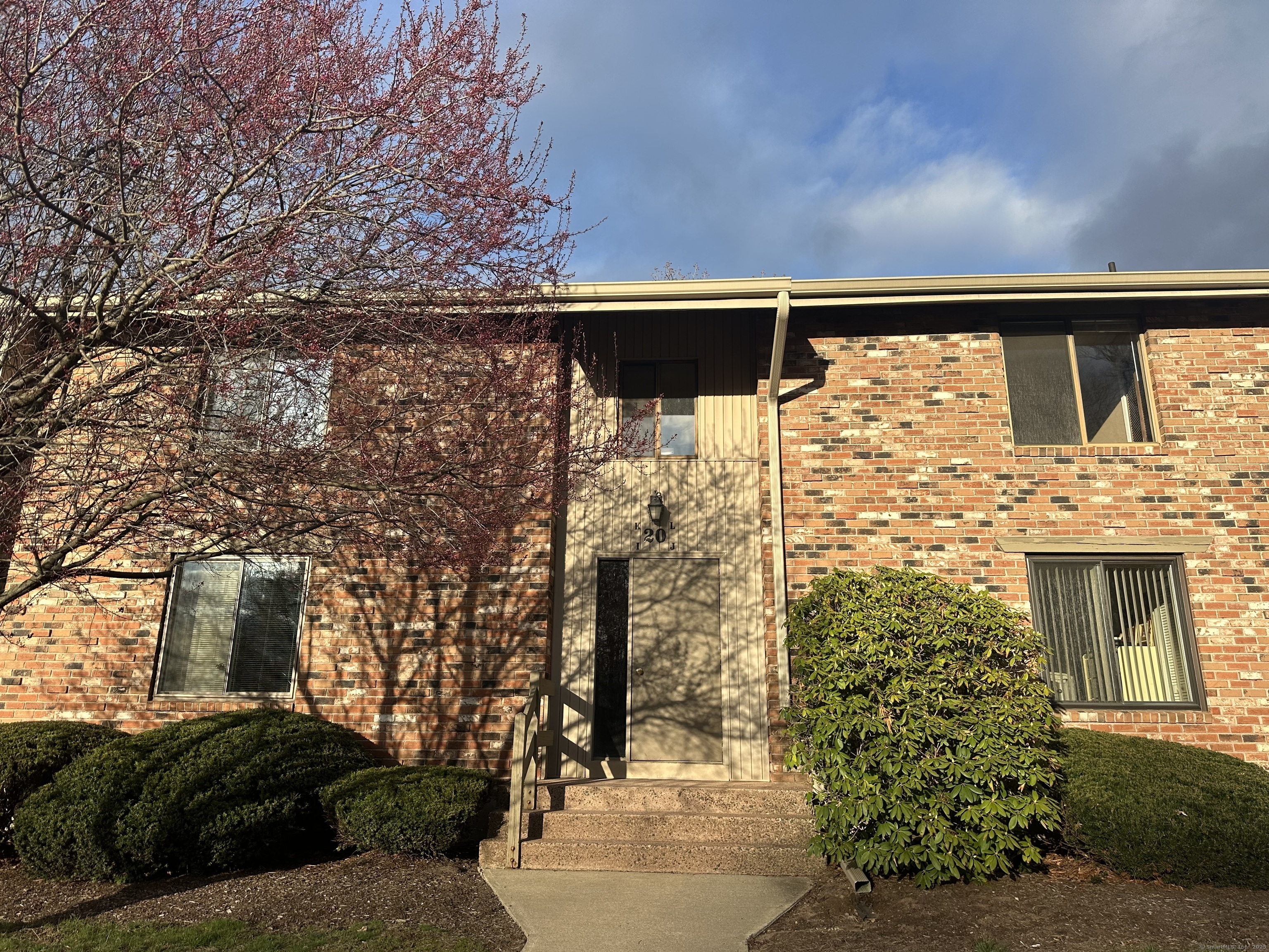 Property Photo: 20 Amato Drive Apt L CT 06074