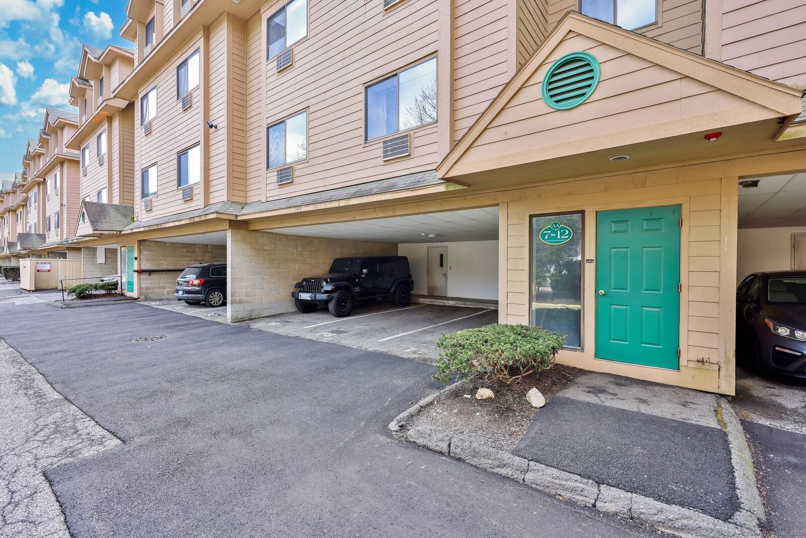 Property Photo:  97 Richards Avenue Apt Aa7  CT 06854 