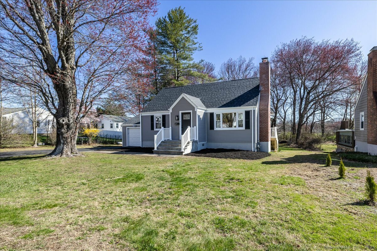 Property Photo:  7 Ascolese Road  CT 06611 