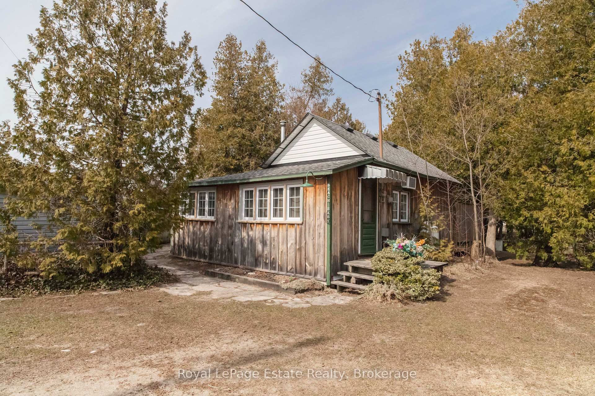 Property Photo: 207 First Street S ON N0H 2G0