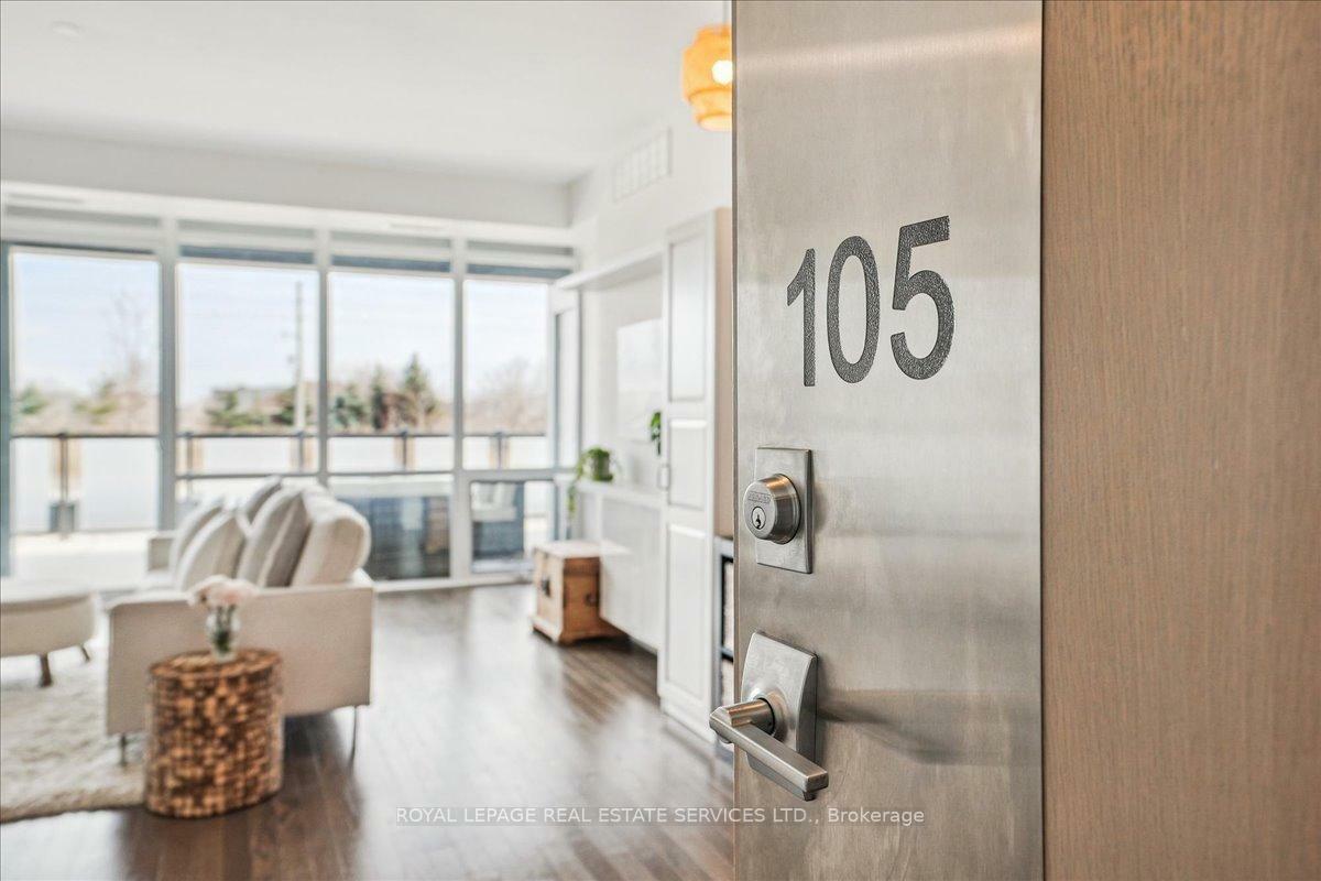 Property Photo: 3028 Creekshore Common N/A 105 ON L6M 5K6