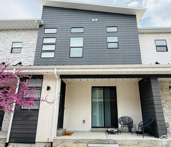 Property Photo: 9217 S Holiday Bowl Ct E 8 UT 84094