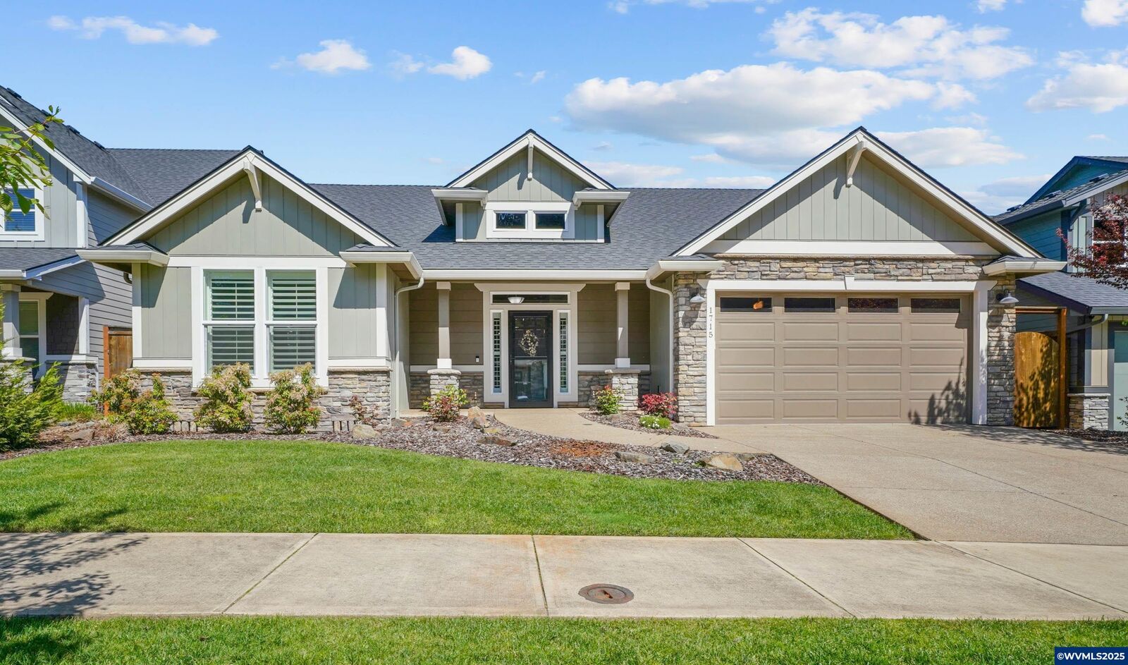 Property Photo: 1715 York Butte Av SE OR 97306