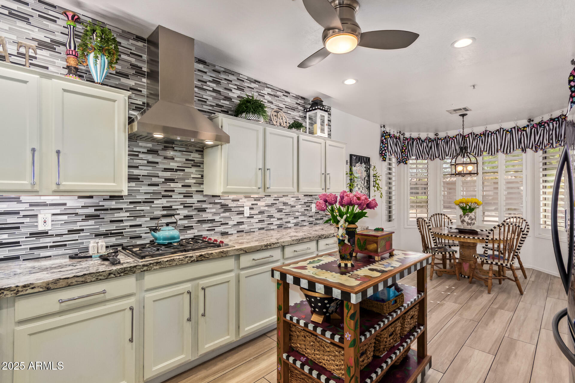 Property Photo: 7256 E Desert Vista Road AZ 85255