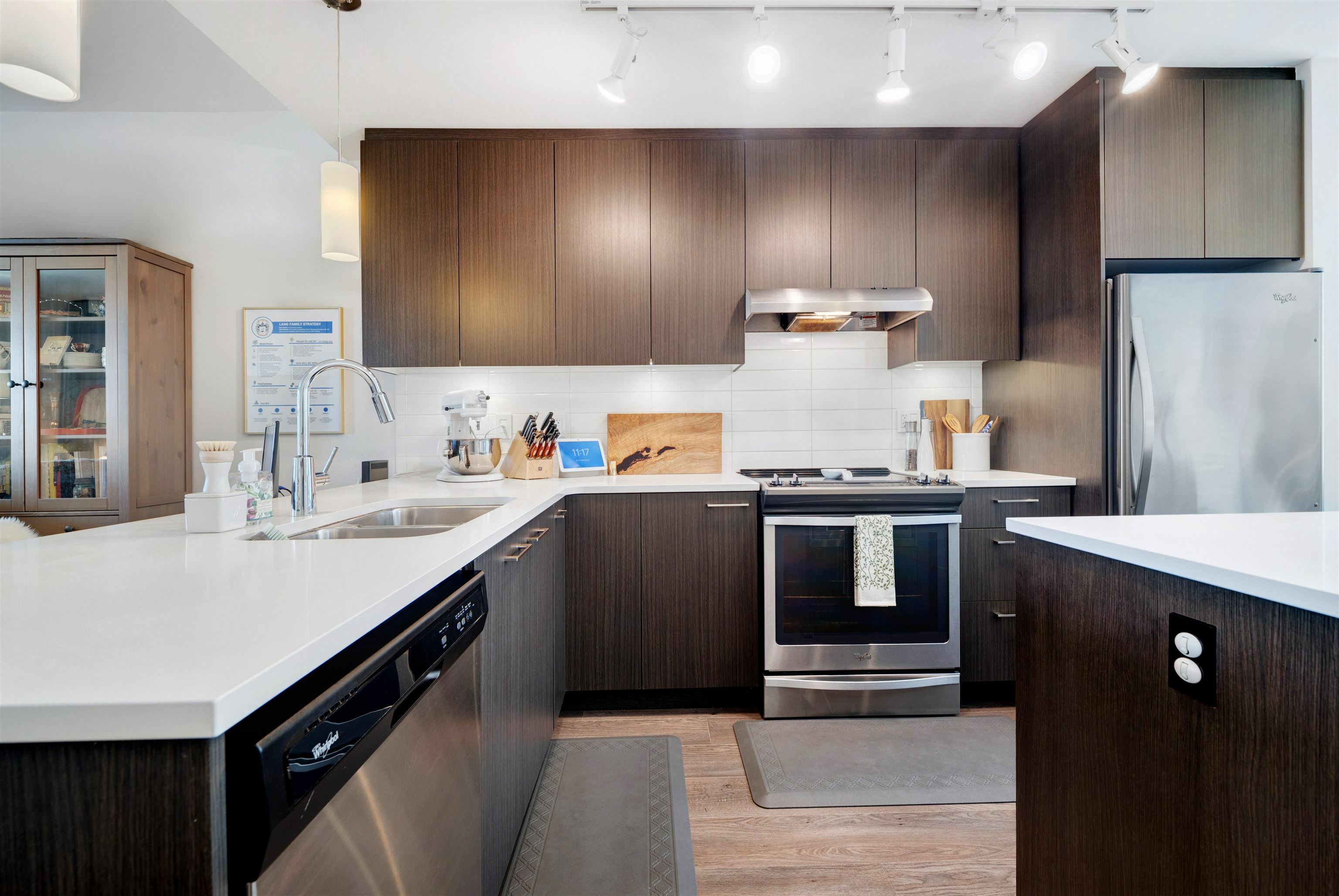 Property Photo: 32633 Simon Avenue 58 BC V2T 0G9