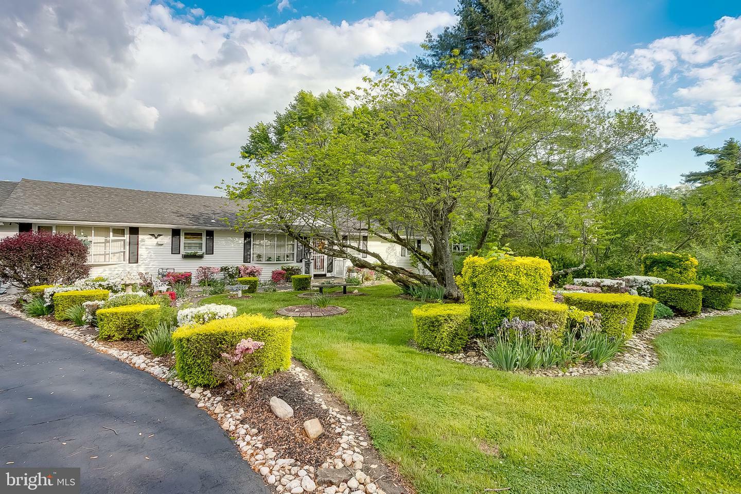Property Photo:  2066 Old York Road  NJ 08016 