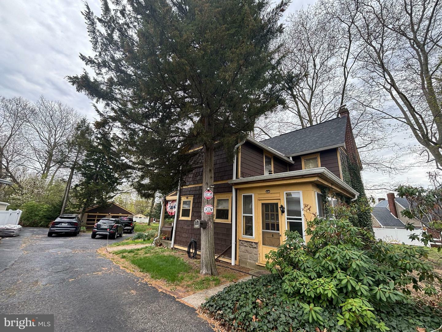 Property Photo: 4035 W 9th Street PA 19061