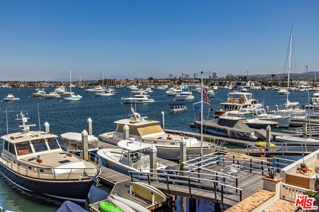 Property Photo: 812 W Bay Ave CA 92661