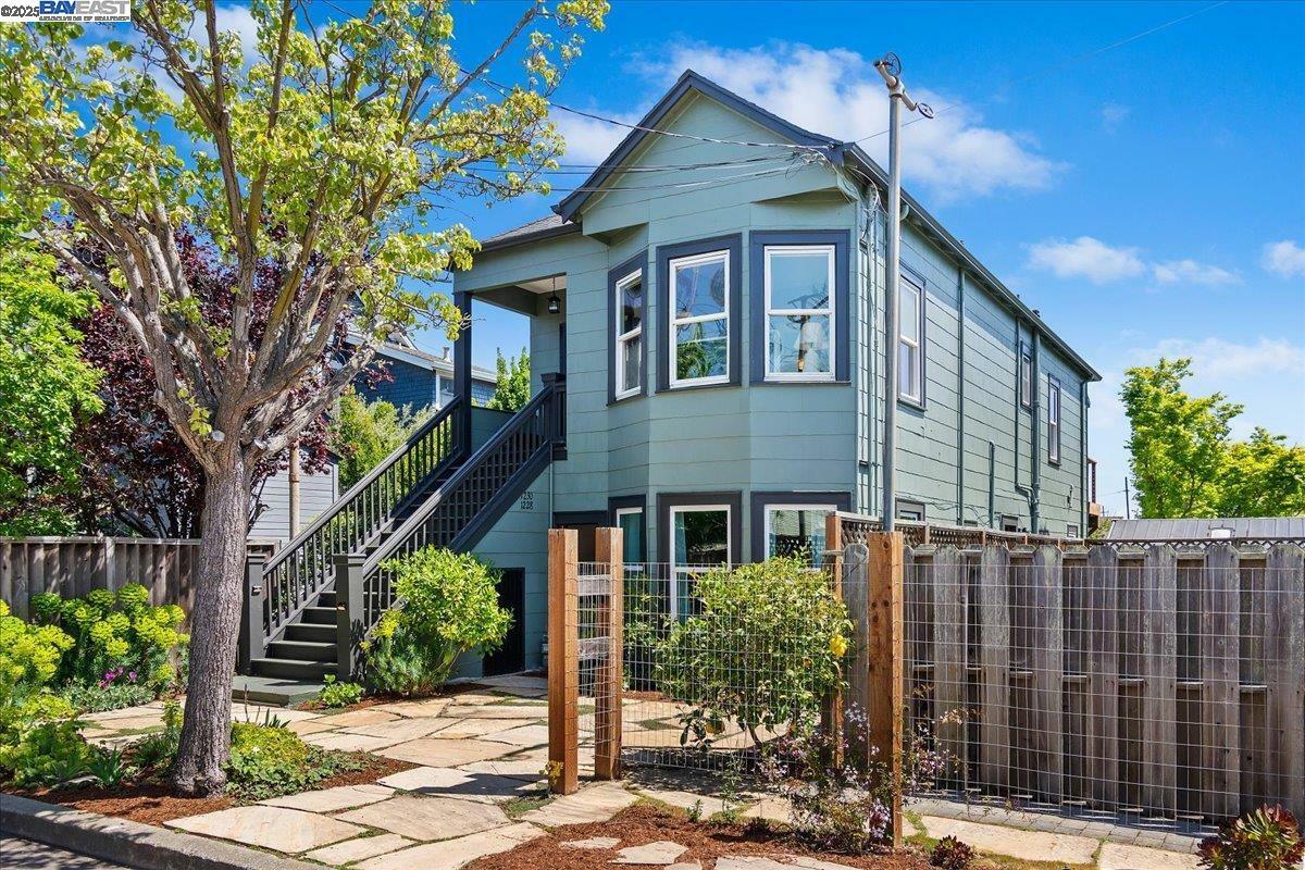 Property Photo: 1230 Peach St CA 94501