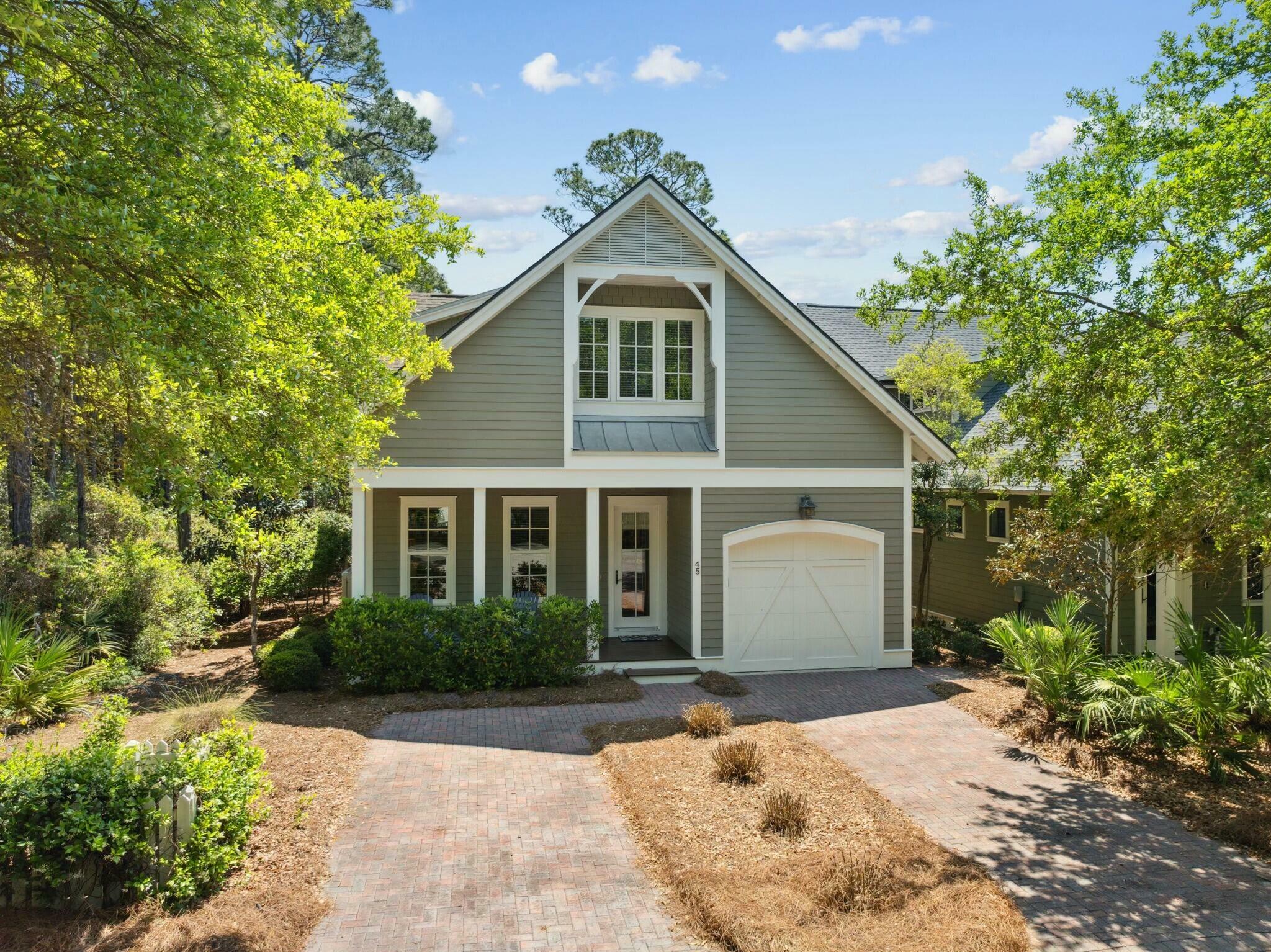 Property Photo: 45 Plimsoll Way FL 32459