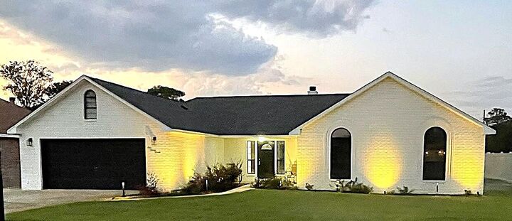 Property Photo: 197 Kel-Wen Circle FL 32541