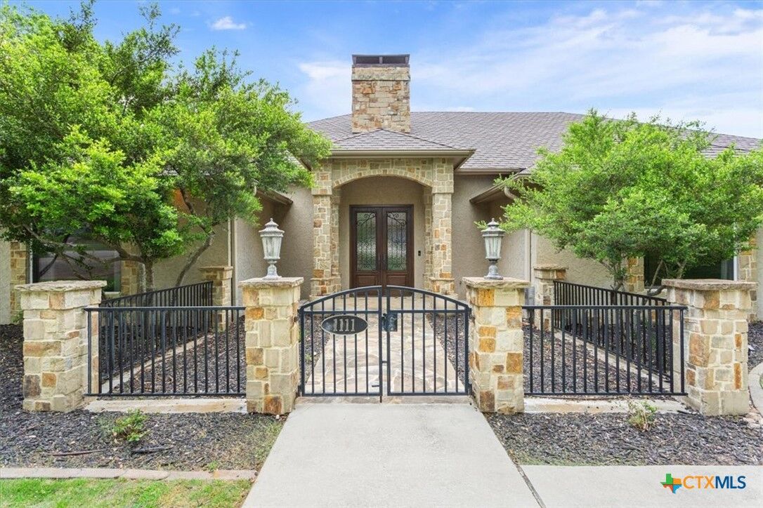 Property Photo:  1111 Mill Creek Drive  TX 76571 