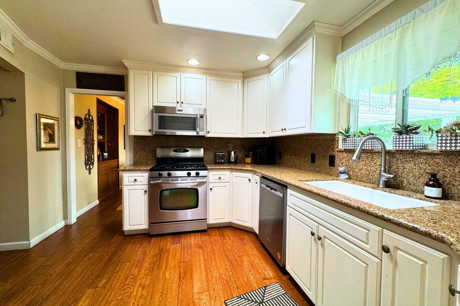 Property Photo: 5740 N West Avenue 107 CA 93711