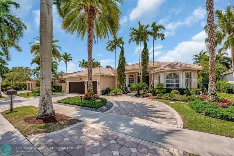 Property Photo:  2491 Eagle Run Dr  FL 33327 