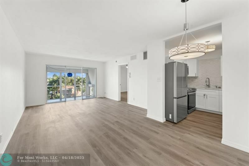 Property Photo:  3000 NE 16th Ave 414  FL 33334 