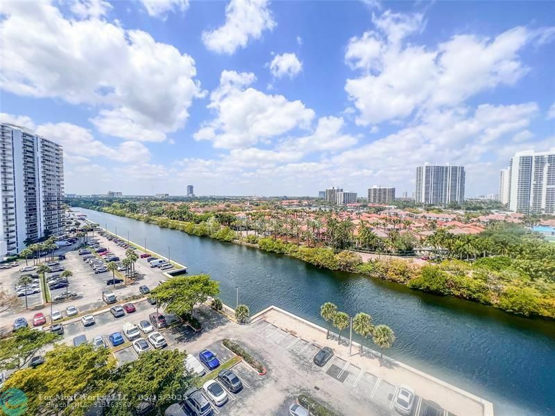 Property Photo: 20505 E Country Club Dr 1131 FL 33180