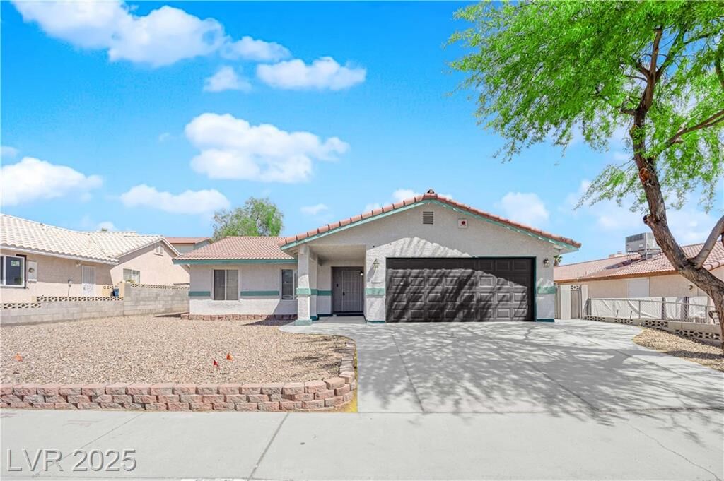 Property Photo:  5608 Cory Place  NV 89107 