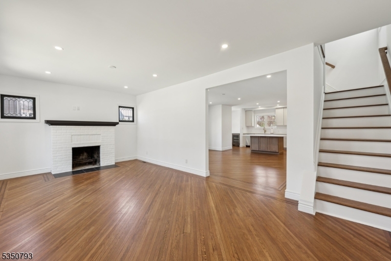 Property Photo:  701 High St  NJ 07016 