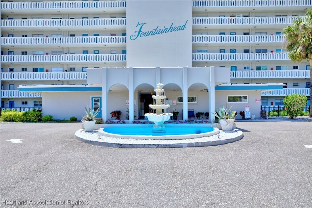 Property Photo: 2131 Lakeview Drive 1010 FL 33870