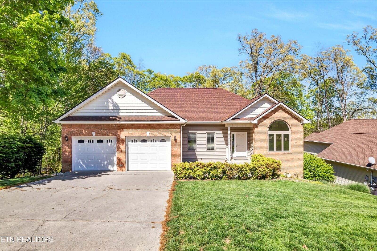 Property Photo: 213 Osage Lane TN 37774