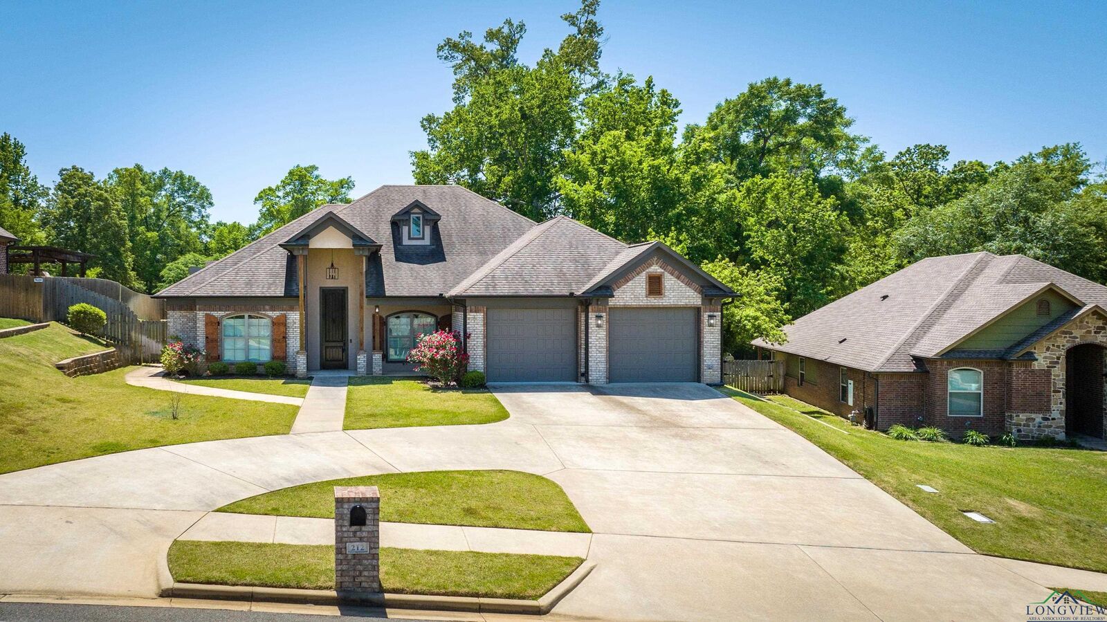 Property Photo:  212 Strait Lane  TX 75604 