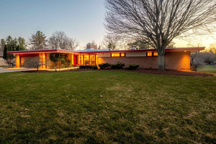 Property Photo:  3711 Applewood  MI 48640 