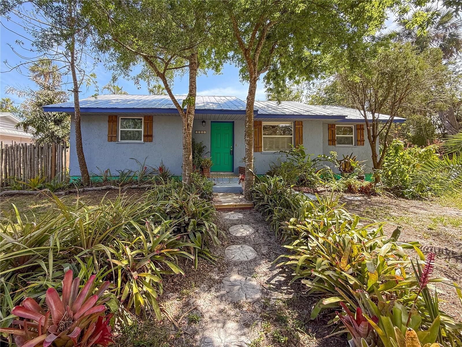 Property Photo:  1350 40th Street  FL 34234 