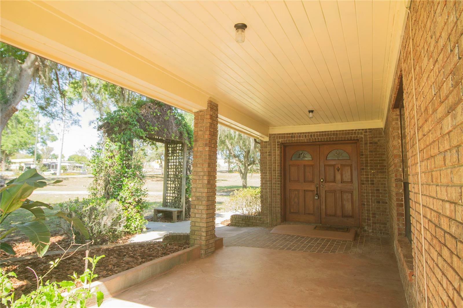 Property Photo: 2112 Robie Avenue FL 32757