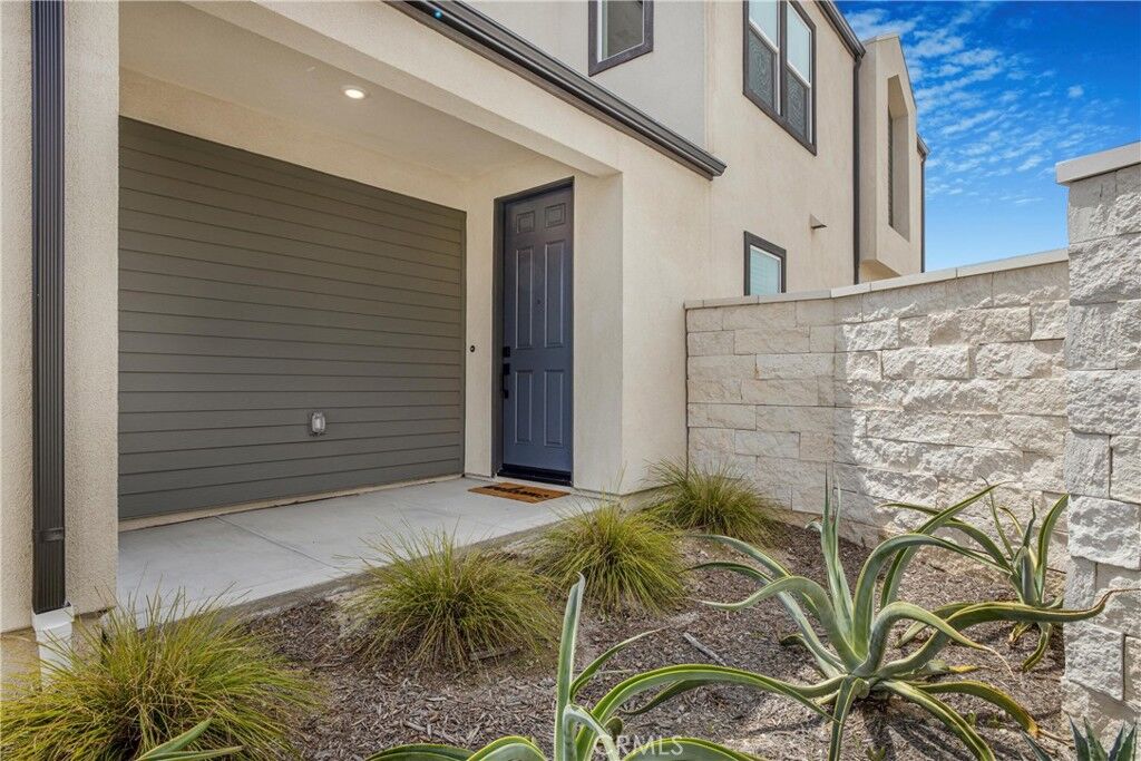 Property Photo:  27824 Marquee Drive  CA 91381 