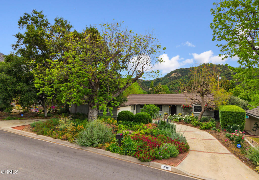 Property Photo: 1738 Alta Oaks Drive CA 91006