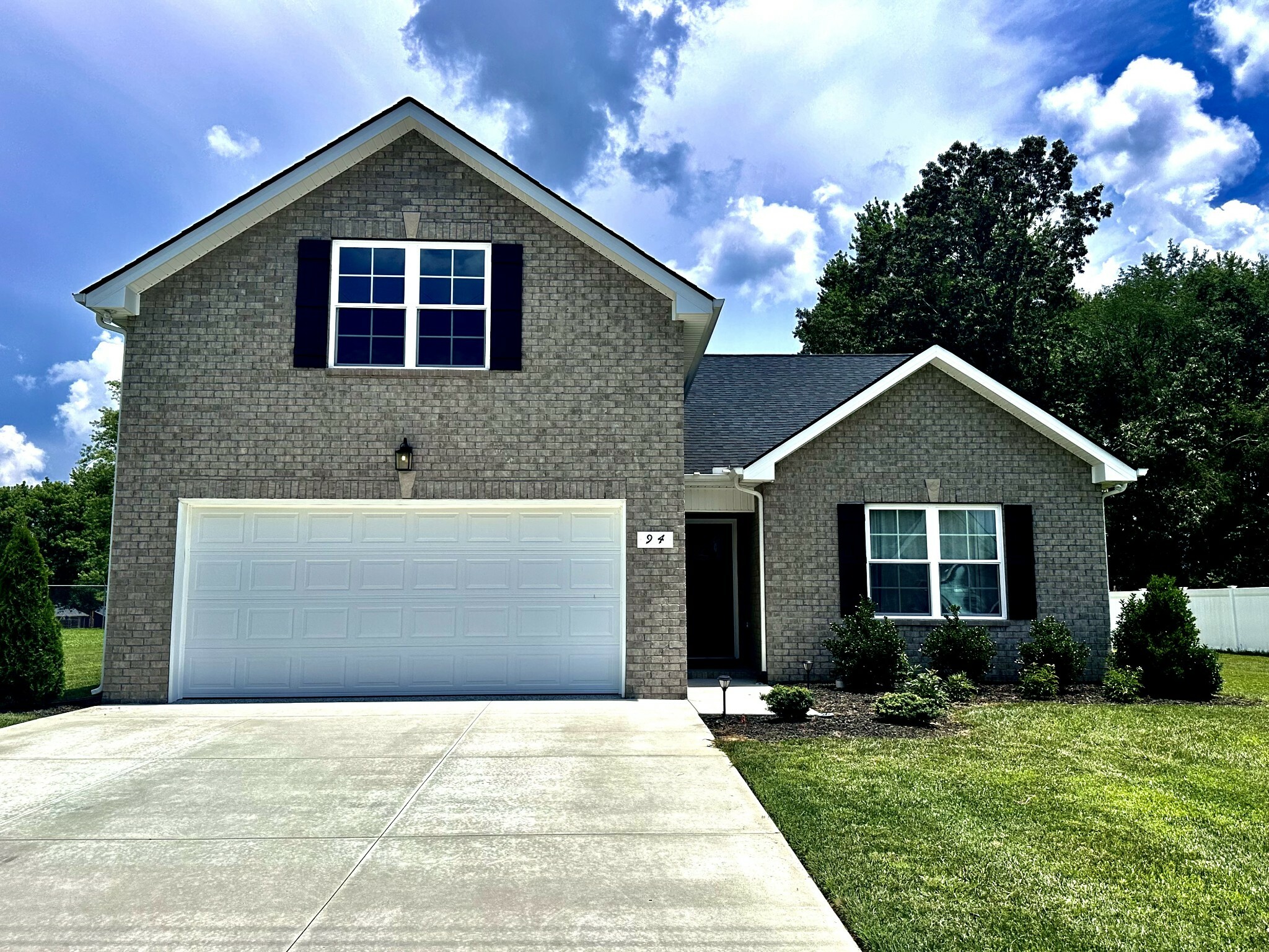 Property Photo:  94 Reynard St  TN 37355 