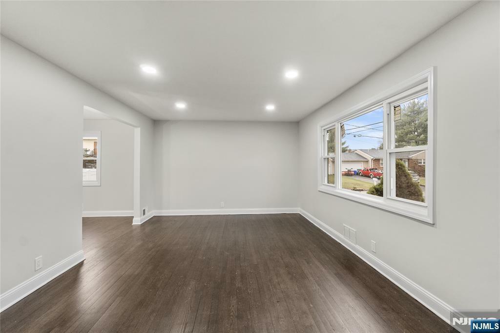 Property Photo: 14 Lynn Place NJ 07424