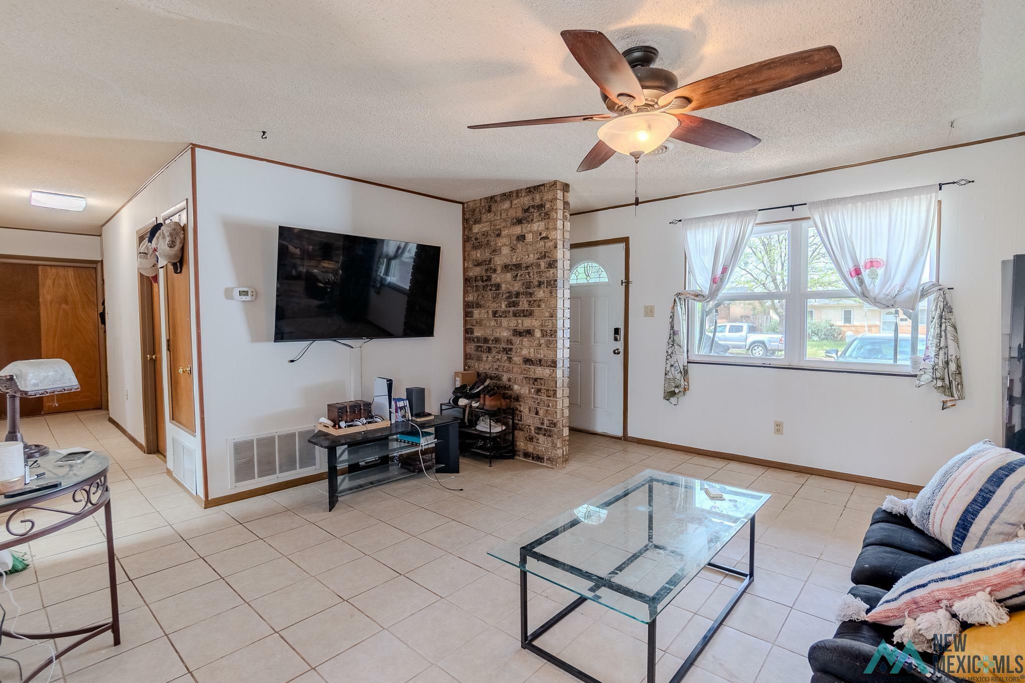 Property Photo: 601 W 19th Street NM 88101