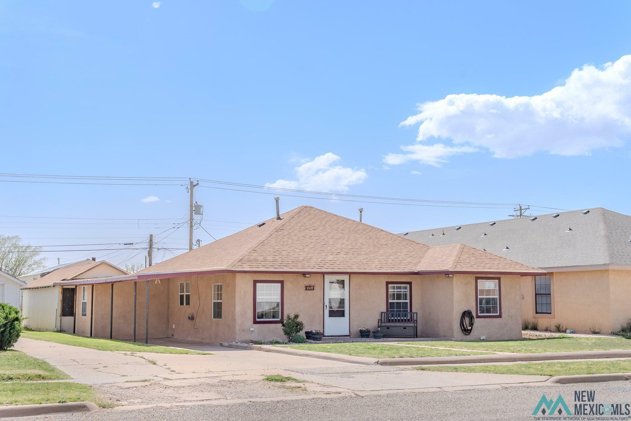 Property Photo: 604 S Abilene NM 88130
