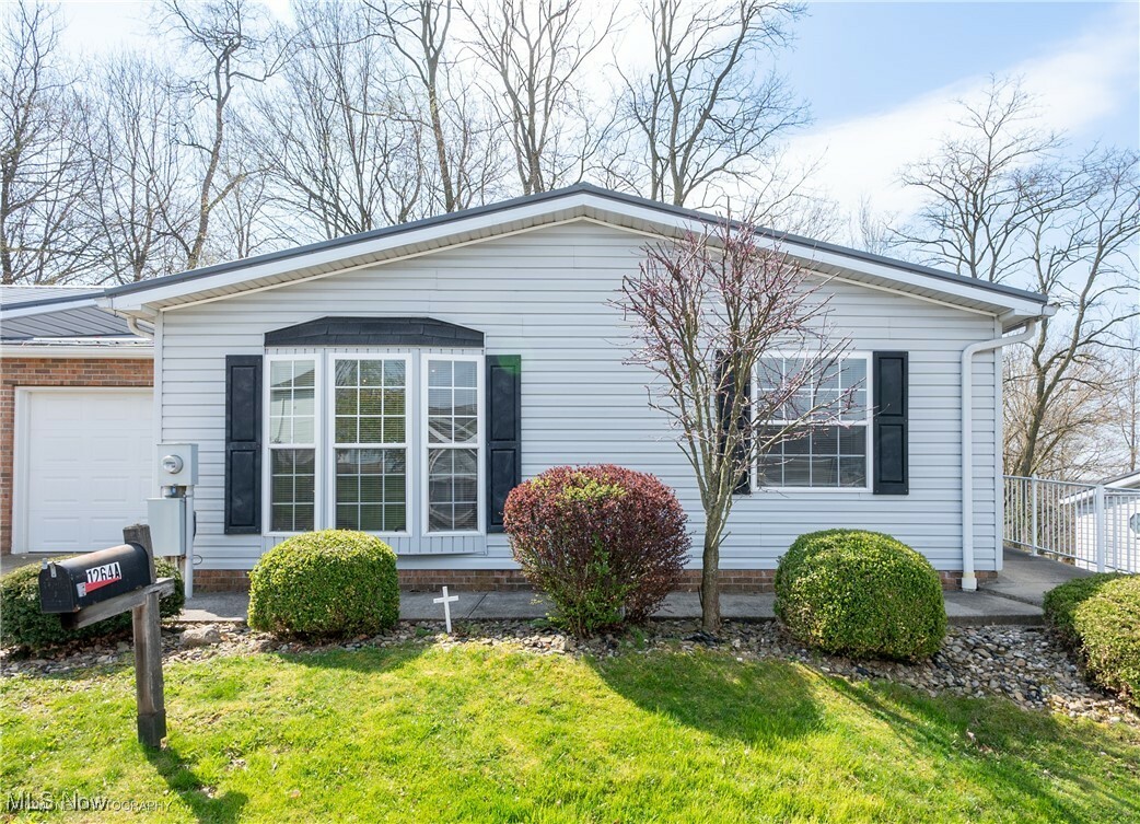 Property Photo: 1264 S Lincoln Avenue A OH 44460