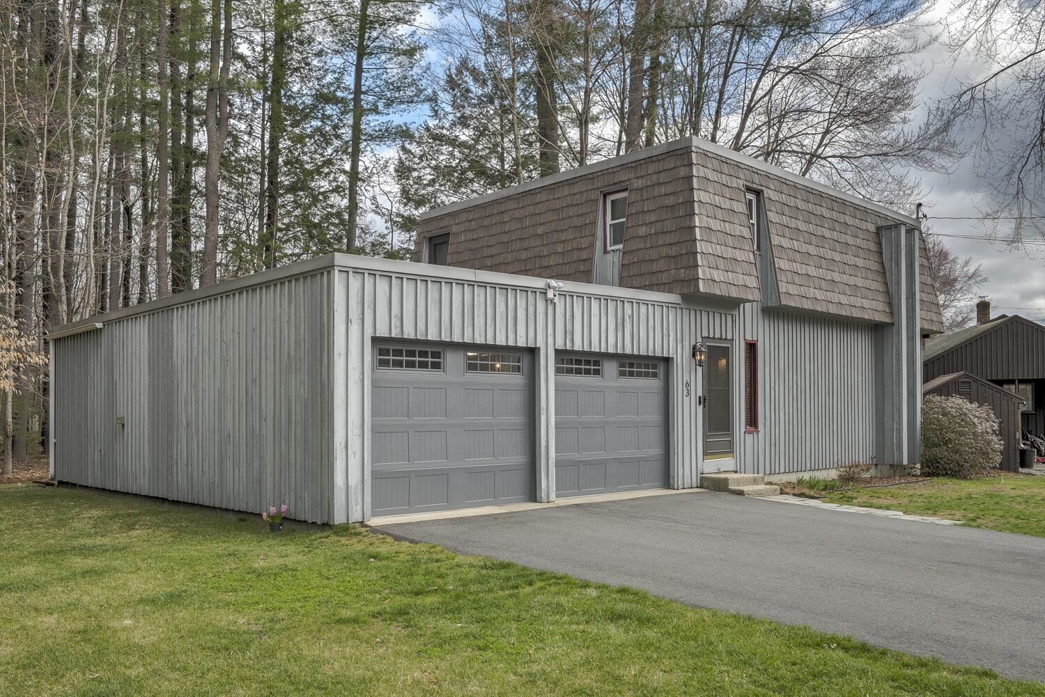 Property Photo:  63 Robbins Road  NH 03431 