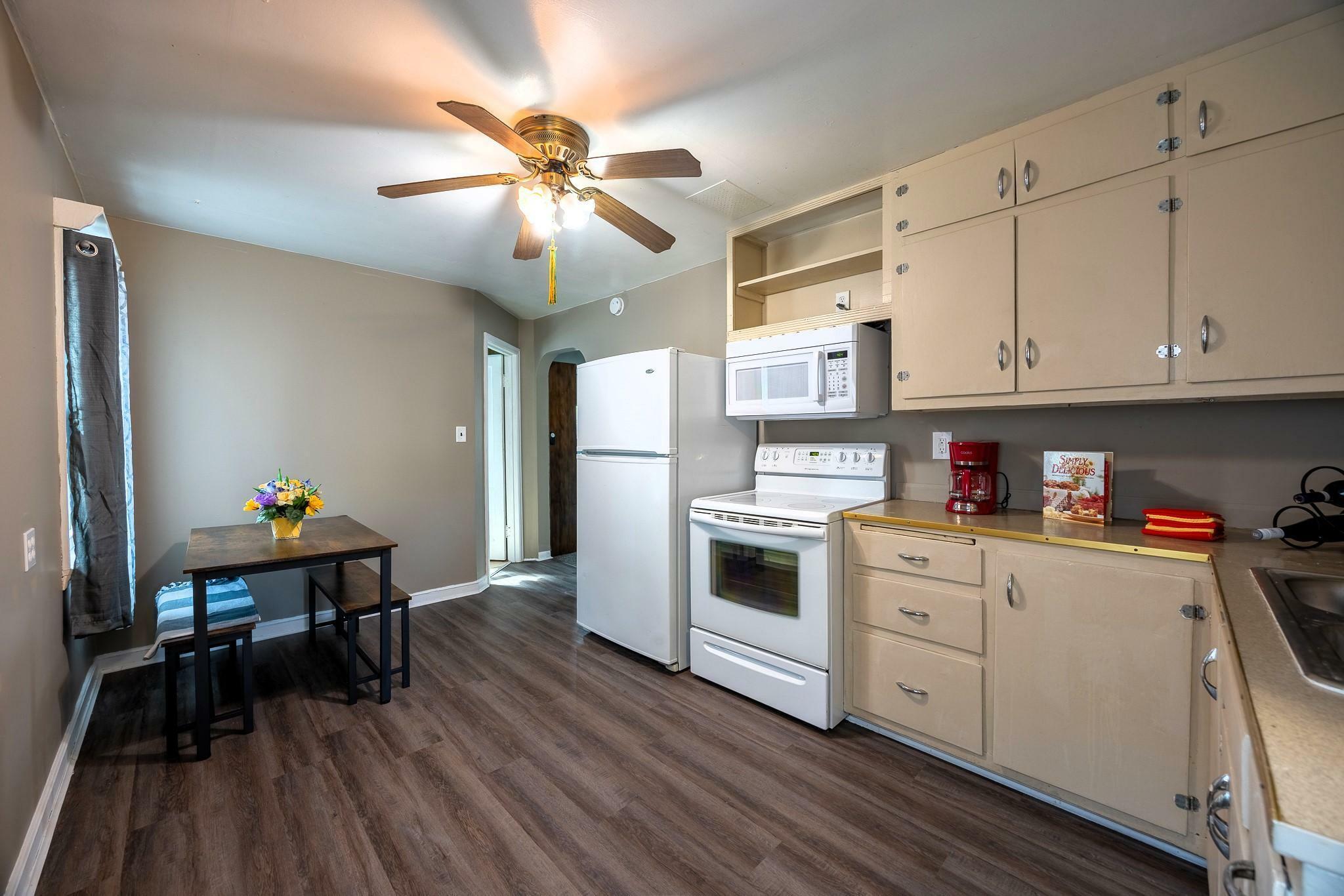 Property Photo: 866 18th Avenue N MN 56303