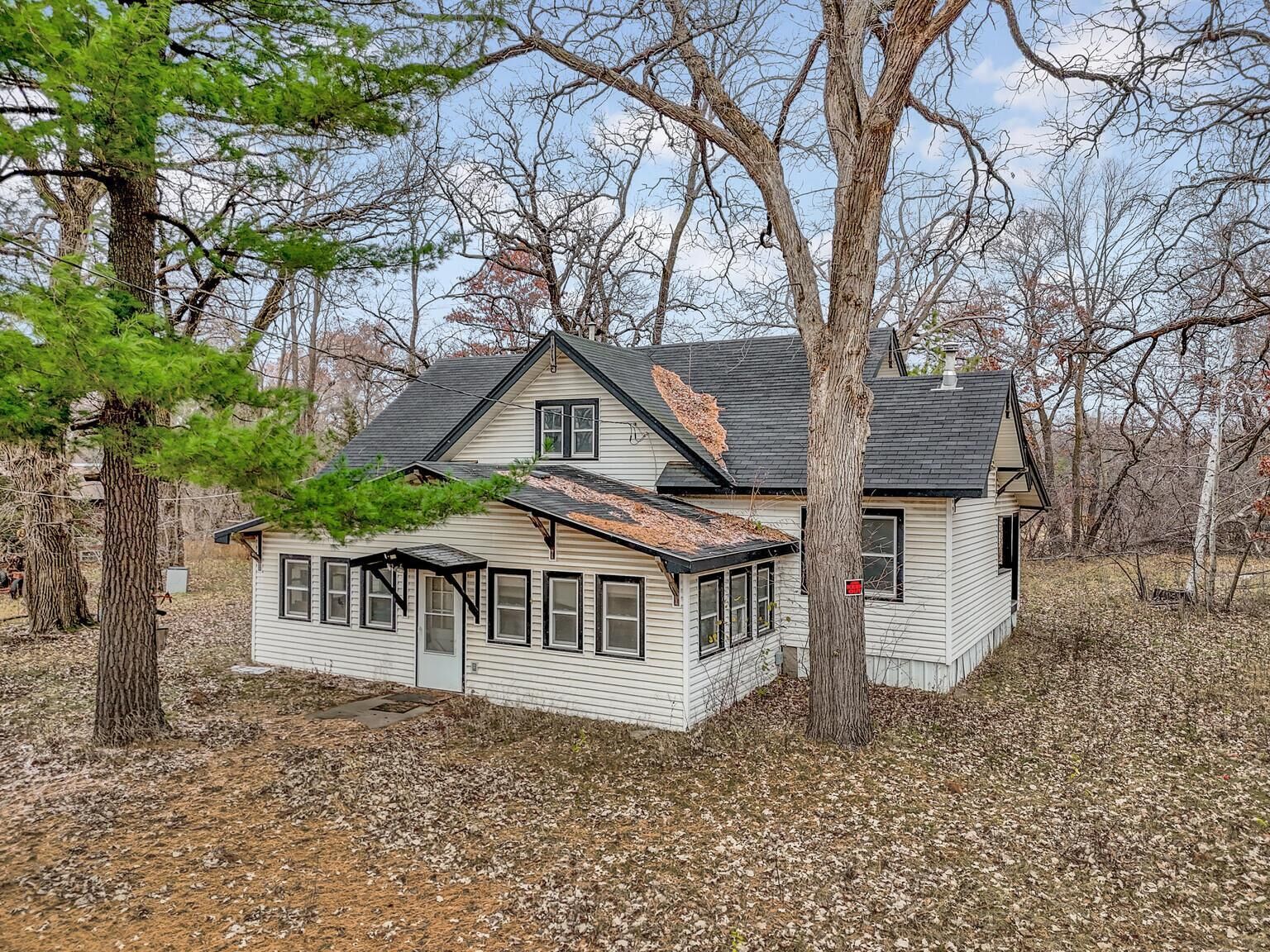 Property Photo:  30780 Forest Boulevard  MN 55079 