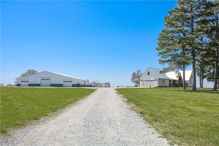 Property Photo: 1122 Madison 2149 AR 72740