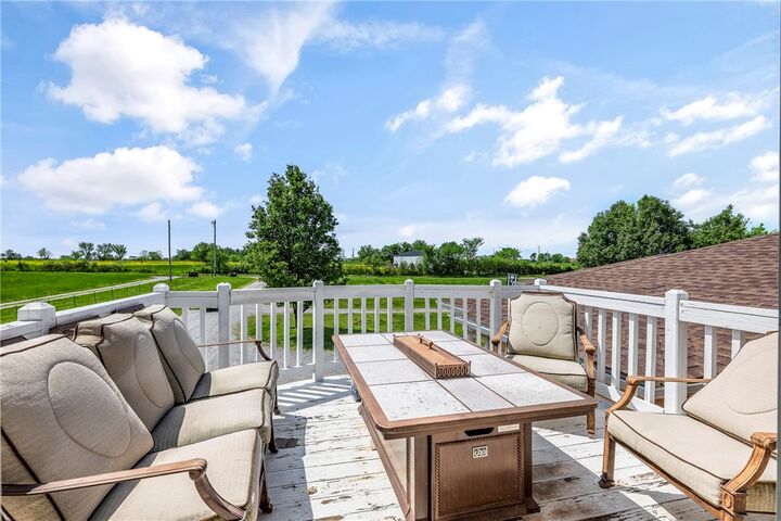 Property Photo:  21854 S Floyd Moore Road  AR 72734 