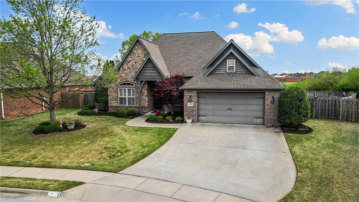 Property Photo: 3401 W Laney Street AR 72758