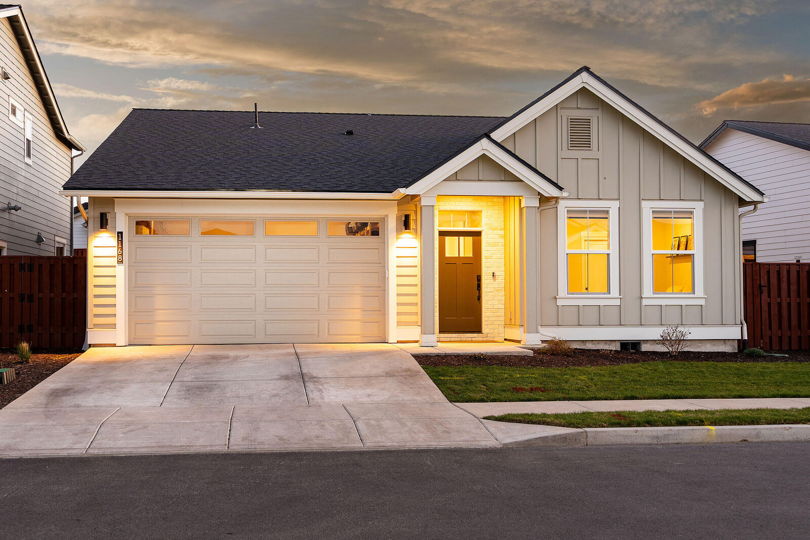 Property Photo:  1168 NE Henry Drive  OR 97754 