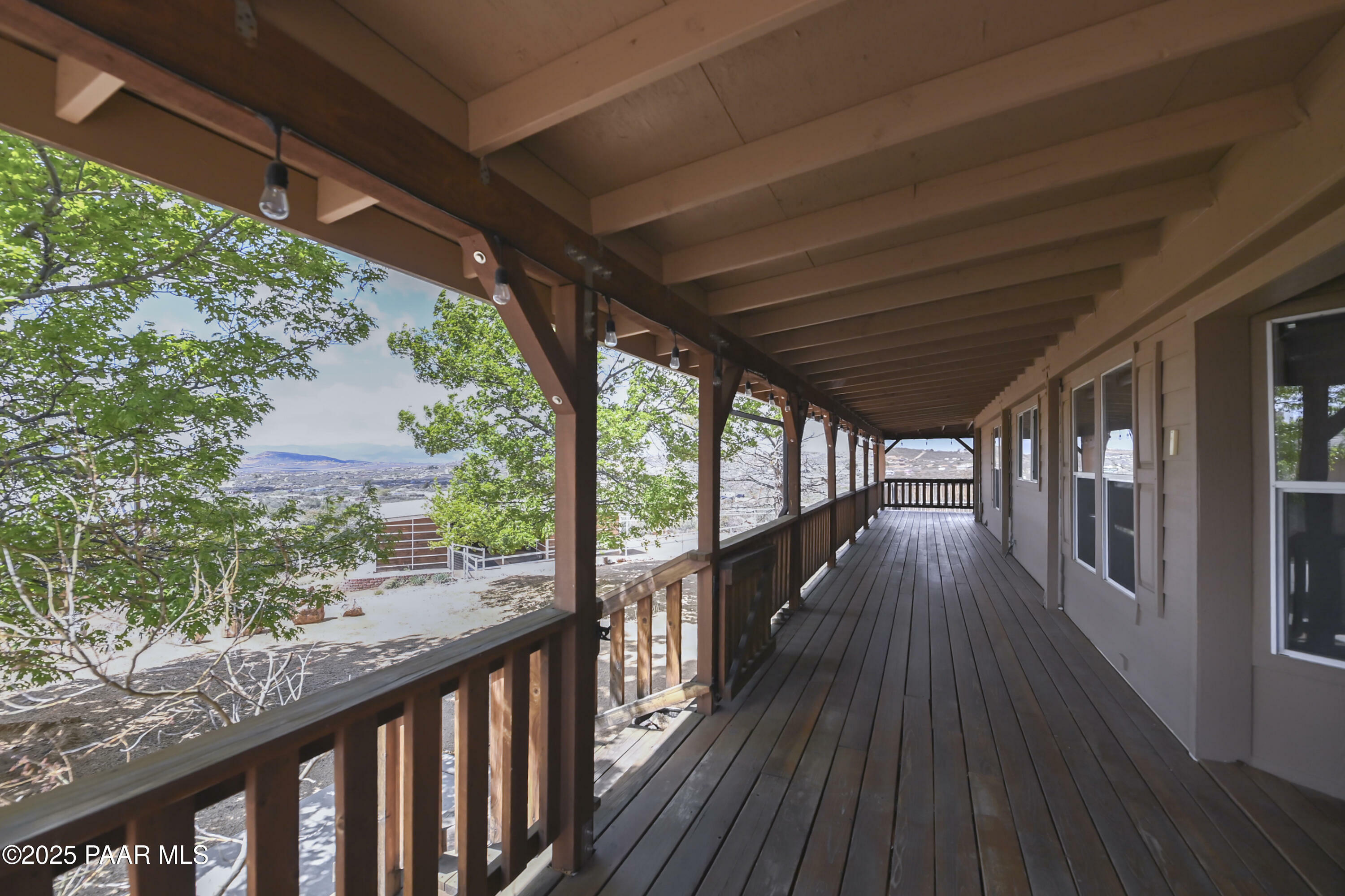 Property Photo:  17985 Hunters Lane  AZ 86327 