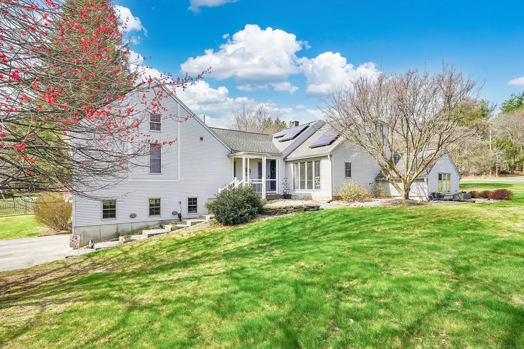 Property Photo: 569 Somers Rd MA 01028
