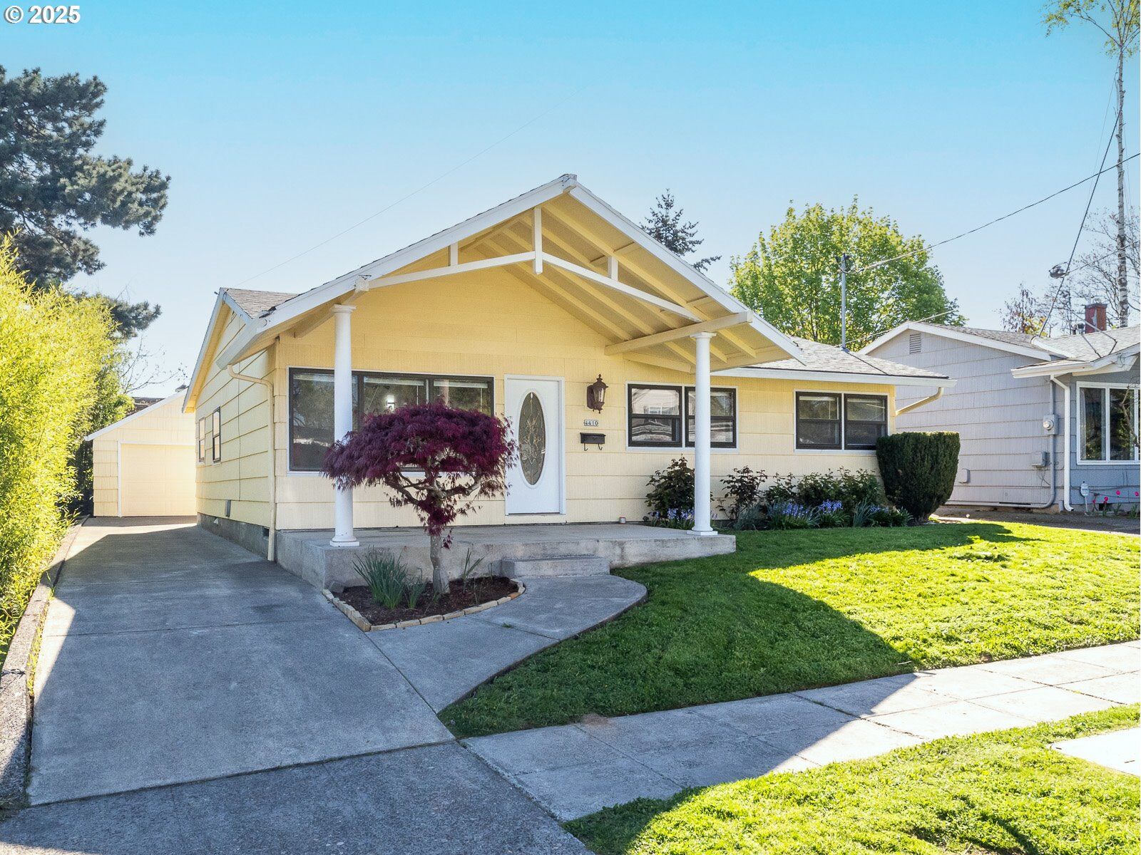 Property Photo: 4410 NE 62nd Ave OR 97218