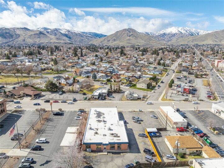 Property Photo: 325 N Chelan Avenue A WA 98801