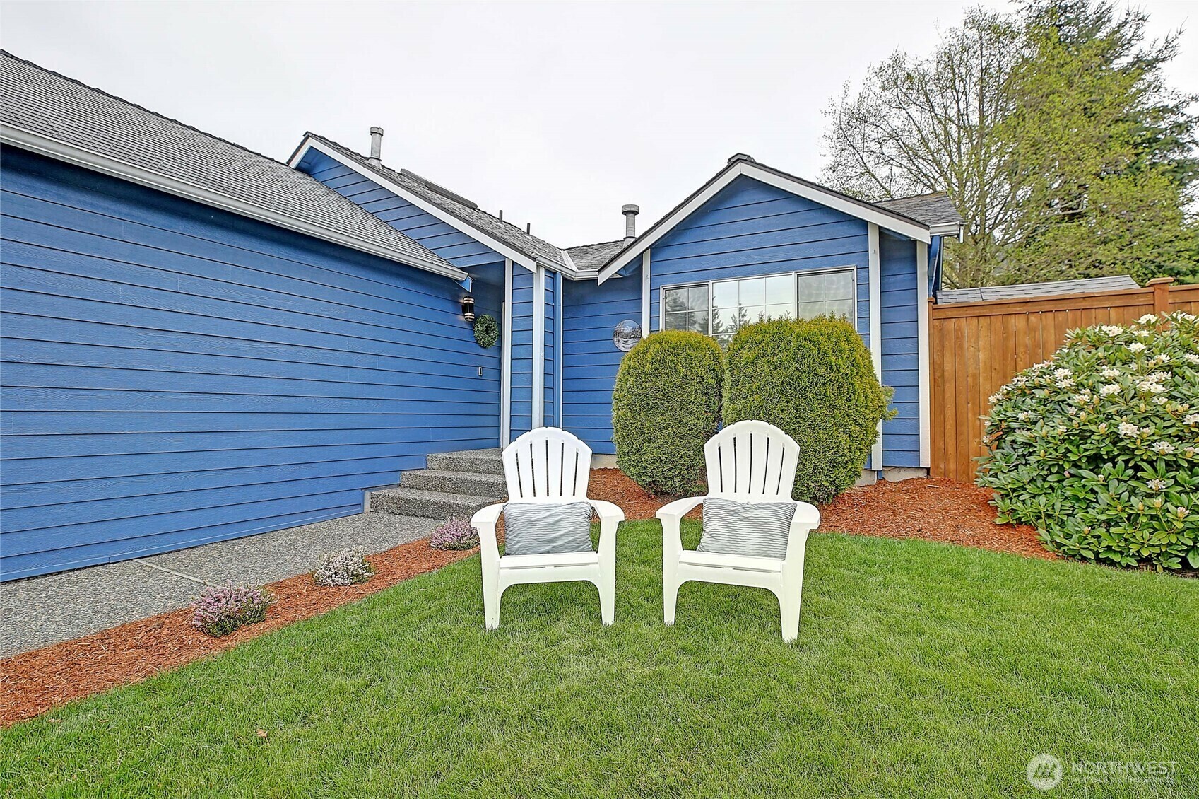 Property Photo: 5925 4th Drive W WA 98203