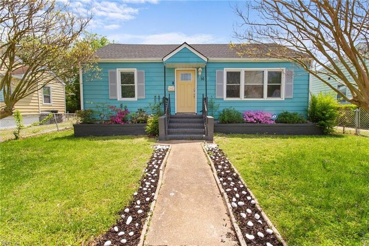 16 Clayton Dr  Hampton VA 23669 photo